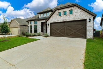 6026 Priory Dr in Aubrey, TX - Building Photo - Building Photo