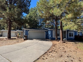 1419 S Union Pacific St in Flagstaff, AZ - Building Photo