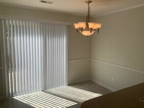 2345 Vineyard Dr in Winterville, NC - Building Photo - Building Photo