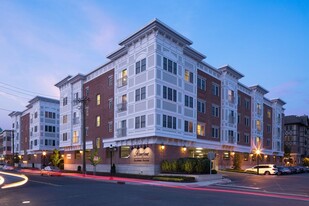 Riverfront At Cranford Station Apartments