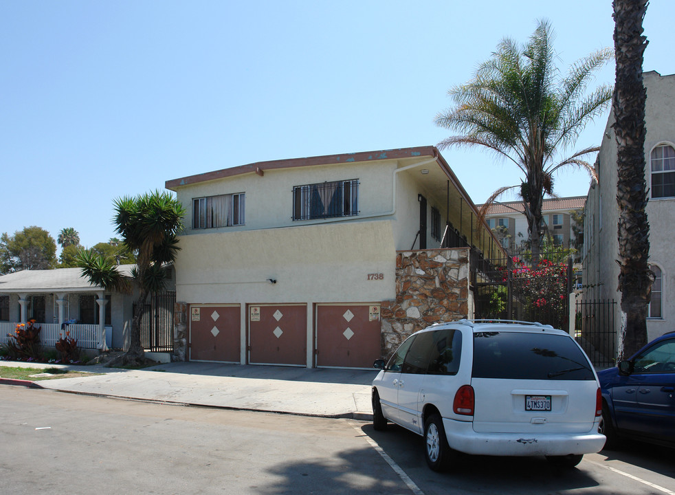 1738 Locust Ave in Long Beach, CA - Building Photo