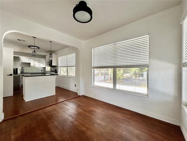 5521 Gulfport Blvd S in Gulfport, FL - Building Photo - Building Photo