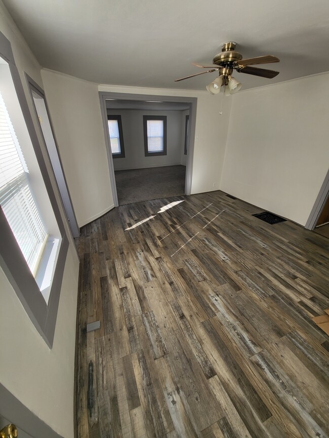 211 S Marr St in Fond du Lac, WI - Foto de edificio - Building Photo