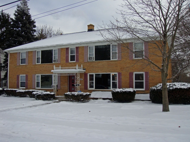 436 Campbell Ave in Kalamazoo, MI - Foto de edificio