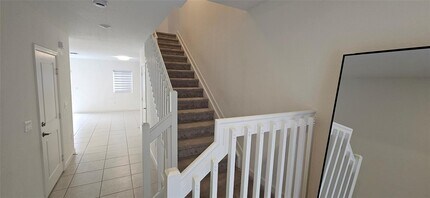 5010 SW 37th St in Pembroke Park, FL - Building Photo - Building Photo