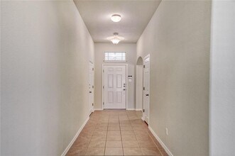 38 Cypress Knee Ln in Austin, TX - Building Photo - Building Photo