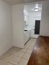 16851 NE 18th Ave in North Miami Beach, FL - Building Photo - Building Photo