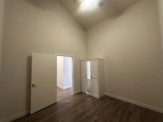 2309 K St, Unit #201 in Sacramento, CA - Foto de edificio - Building Photo