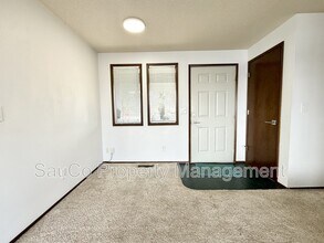 344 S 2nd St in Saint Helens, OR - Building Photo - Building Photo