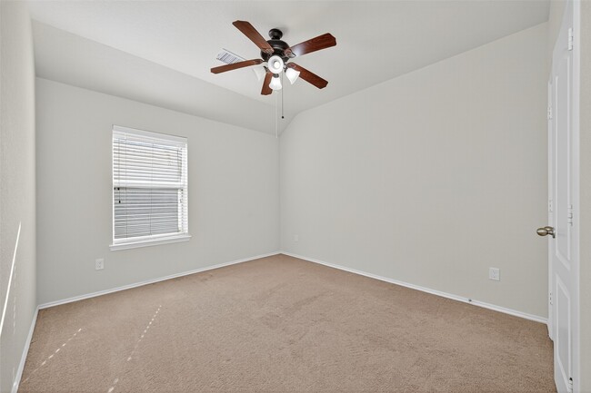 21583 Rose Mill Dr in Kingwood, TX - Building Photo - Building Photo