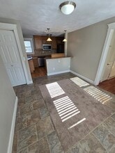 16 Gaylord St in South Hadley, MA - Building Photo - Building Photo