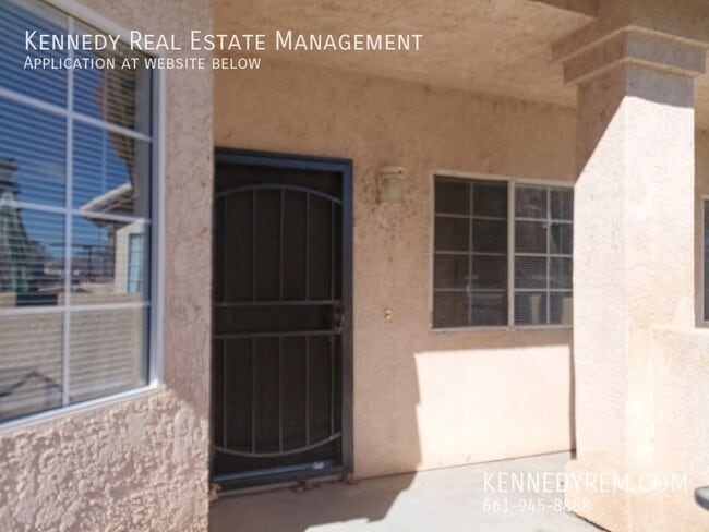 1647 Gardenia Ct in Lancaster, CA - Building Photo - Building Photo