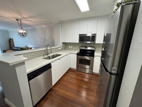 4500 NW 107th Ave in Doral, FL - Building Photo - Building Photo