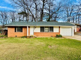 3405 Vermont Dr in Montgomery, AL - Building Photo