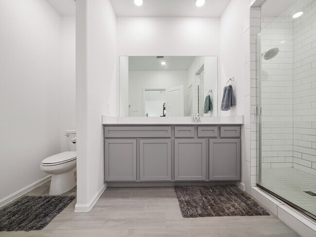 property at 674 Royal Arch Dr