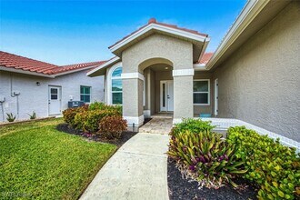 12370 Kelly Sands Way in Ft. Myers, FL - Building Photo - Building Photo
