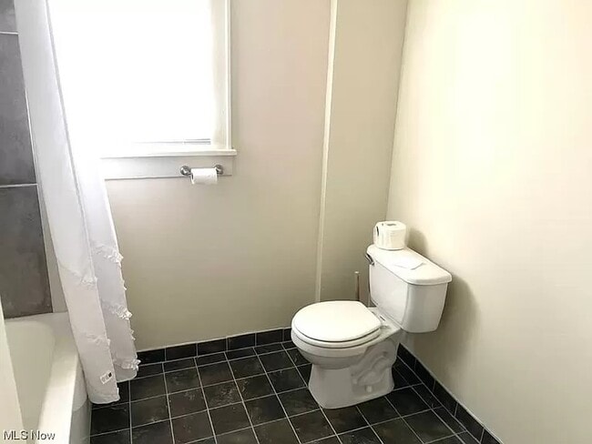 903 Clay St in Akron, OH - Building Photo - Building Photo