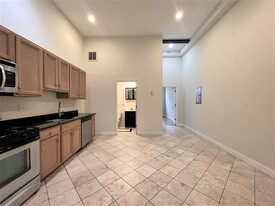 61 Exchange St, Unit #8 in Malden, MA - Building Photo