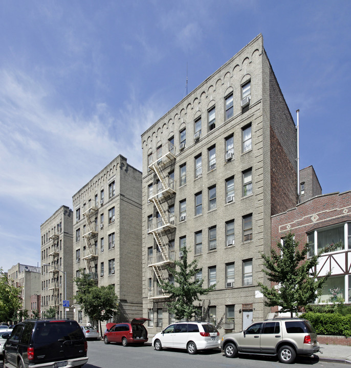 3433 Dekalb Ave in Bronx, NY - Building Photo