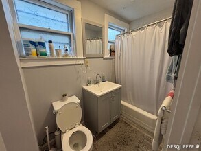 204 Banks St, Unit 1 in Cambridge, MA - Building Photo - Building Photo