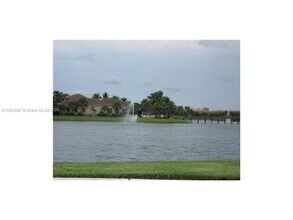 2494 Centergate Dr in Miramar, FL - Building Photo - Building Photo