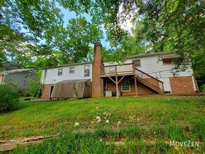 812 Autumn Ct in Raleigh, NC - Building Photo - Building Photo