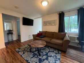 702 Mitchell Dr in Myrtle Beach, SC - Building Photo - Building Photo