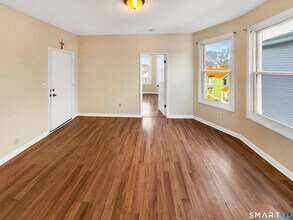 34 Wolcott St in New Haven, CT - Building Photo - Building Photo