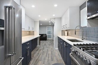 218 73rd St in North Bergen, NJ - Building Photo - Building Photo
