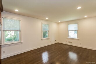 20 Walker Ave in Rye, NY - Building Photo - Building Photo