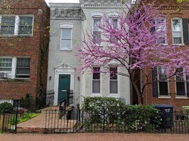 419 A St NE, Unit English Basement in Washington, DC - Building Photo