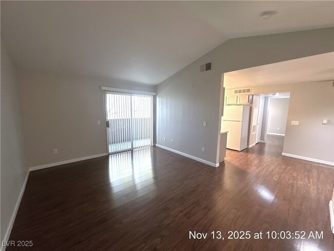 property at 231 W Horizon Ridge Pkwy