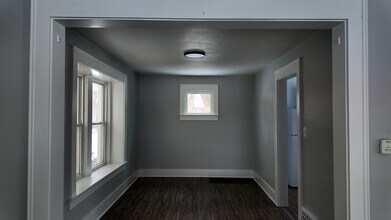 422 Downing Pl in Akron, OH - Building Photo - Building Photo