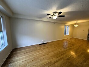 29 Tabaret Cres in Oshawa, ON - Building Photo - Building Photo