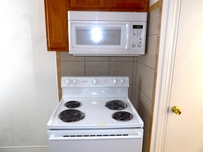 1159 NW Ozmun Ave in Lawton, OK - Building Photo - Building Photo