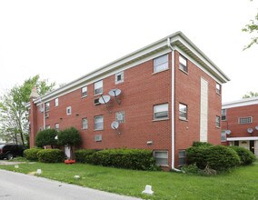 524 Michigan Ct in Addison, IL - Foto de edificio - Building Photo