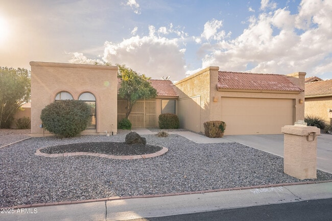 property at 25822 S Boxwood Dr