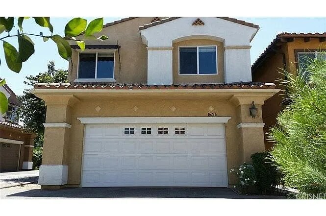 16716 Tim Ln in Van Nuys, CA - Foto de edificio