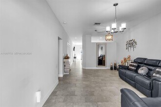 1515 SW 65th Pl in Miami, FL - Building Photo - Building Photo