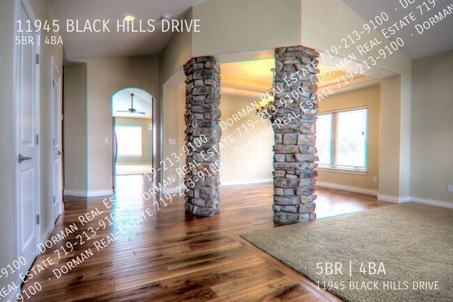 11945 Black Hills Dr in Peyton, CO - Building Photo - Building Photo