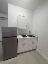 6765 SW 34th St in Miami, FL - Building Photo - Building Photo