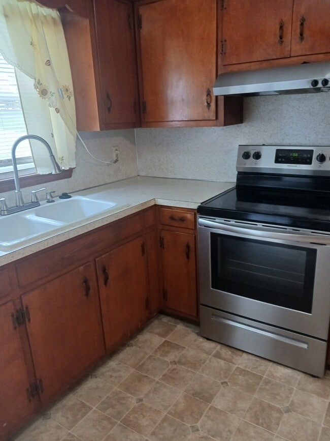 153 Winstead Dr in Danville, VA - Building Photo - Building Photo
