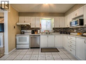 263 Bankside Dr in Kitchener, ON - Building Photo - Building Photo