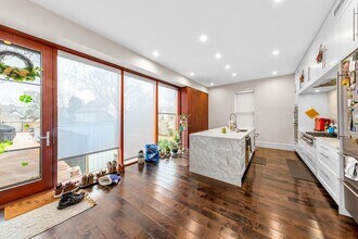 1730 N Franklin Pl in Milwaukee, WI - Building Photo - Building Photo