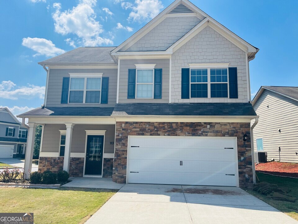 113 Thomaston St in Newnan, GA - Building Photo