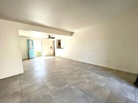 3629 E Turney Ave in Phoenix, AZ - Building Photo