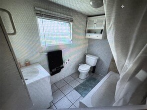 4109 Nelson Ave in Sarasota, FL - Foto de edificio - Building Photo