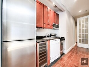 2 Bedroom 2 bath Apartment In Gramercy! $6 in New York, NY - Building Photo - Building Photo