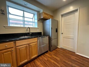 3719 Ingalls Ave in Alexandria, VA - Foto de edificio - Building Photo