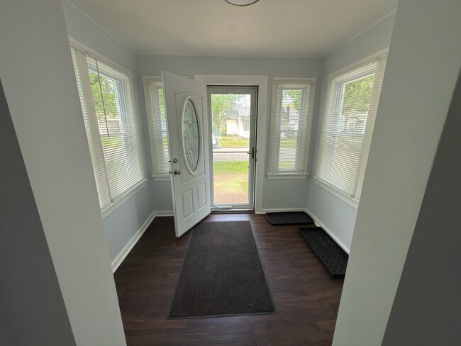 1473 Montgomery Ave, Unit 1 in Muskegon, MI - Building Photo - Building Photo